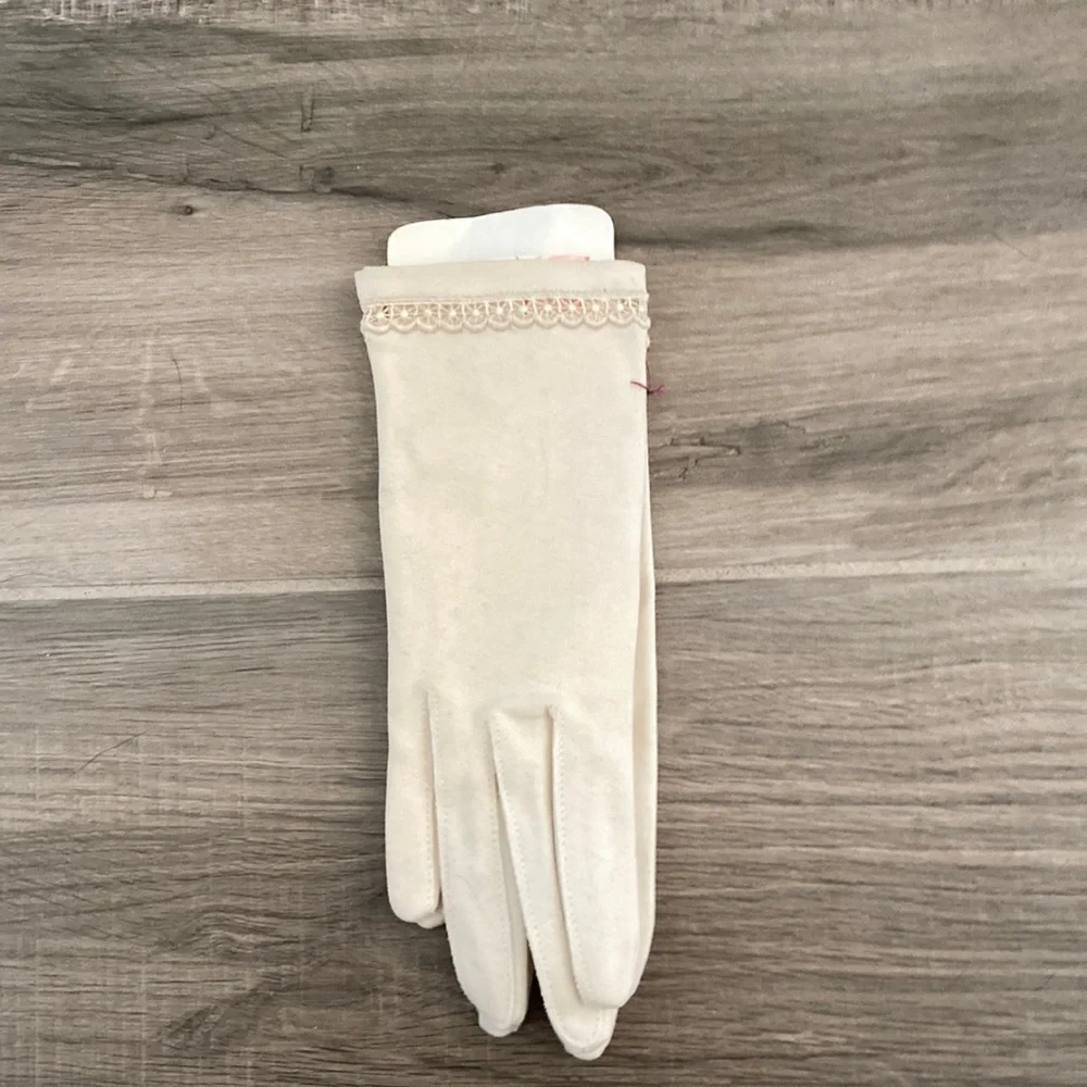 New Deadstock Vintage cotton gloves 6 1/2